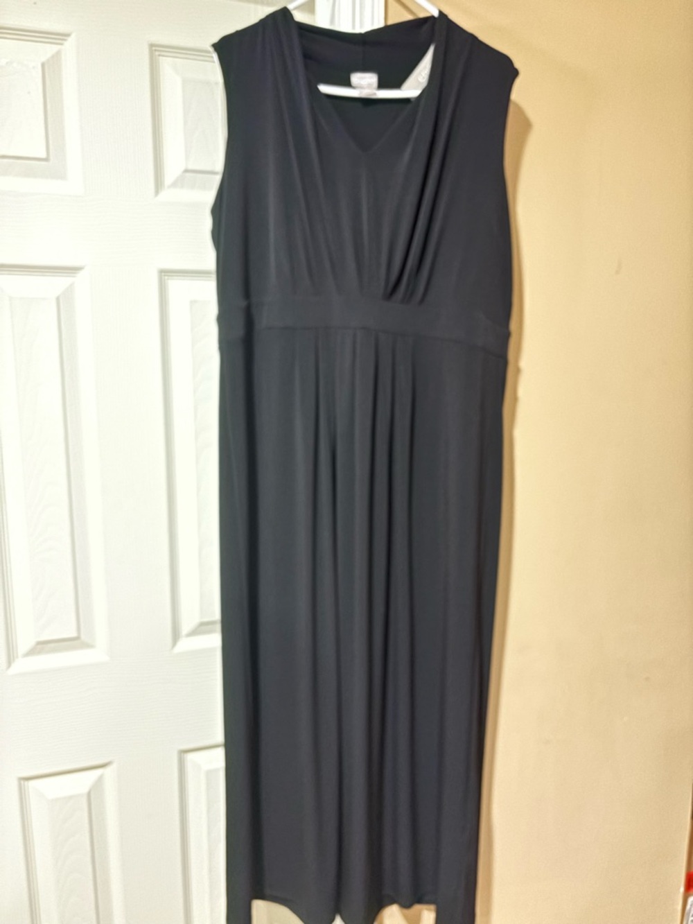 Chico's Black Sleeveless V-Neck Maxi Dress